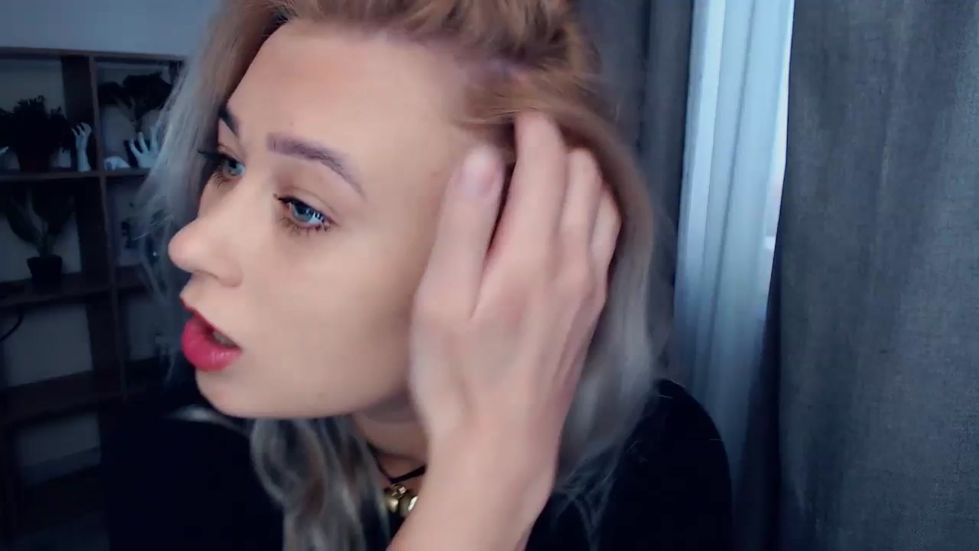 Gallery image thumbnail from Kukla_kolduna's myfreecams stream on, 10/15/2023, 11:45 image 20 of 20