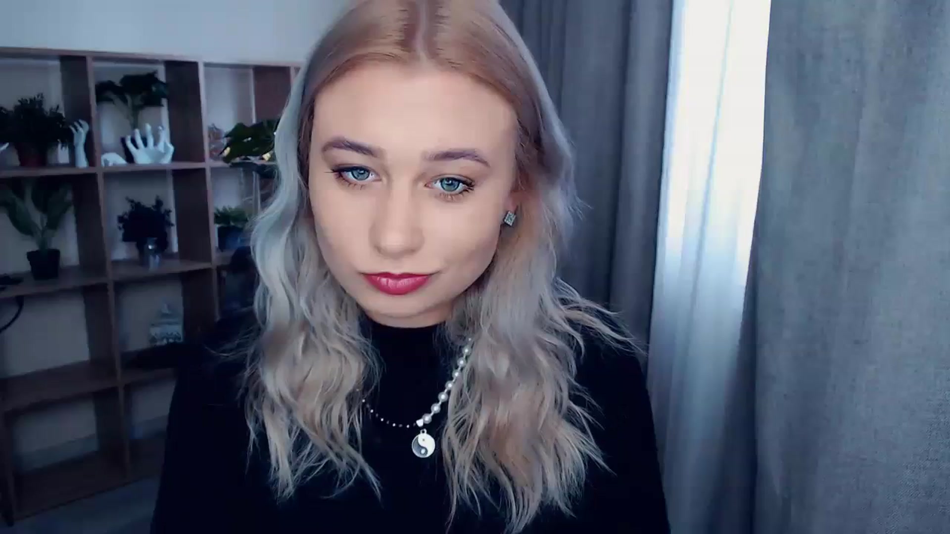 Gallery image thumbnail from Kukla_kolduna's myfreecams stream on, 10/15/2023, 11:45 image 5 of 20