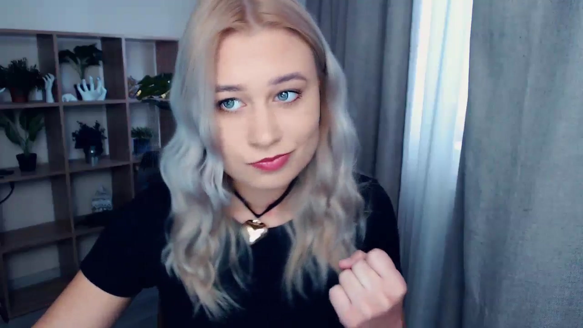 Gallery image thumbnail from Kukla_kolduna's myfreecams stream on, 10/15/2023, 11:45 image 16 of 20