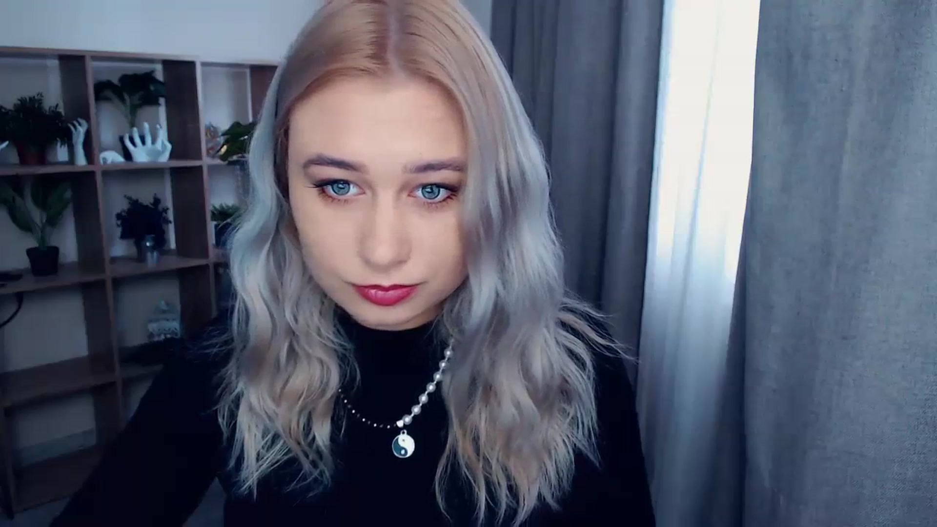 Gallery image thumbnail from Kukla_kolduna's myfreecams stream on, 10/15/2023, 11:45 image 2 of 20