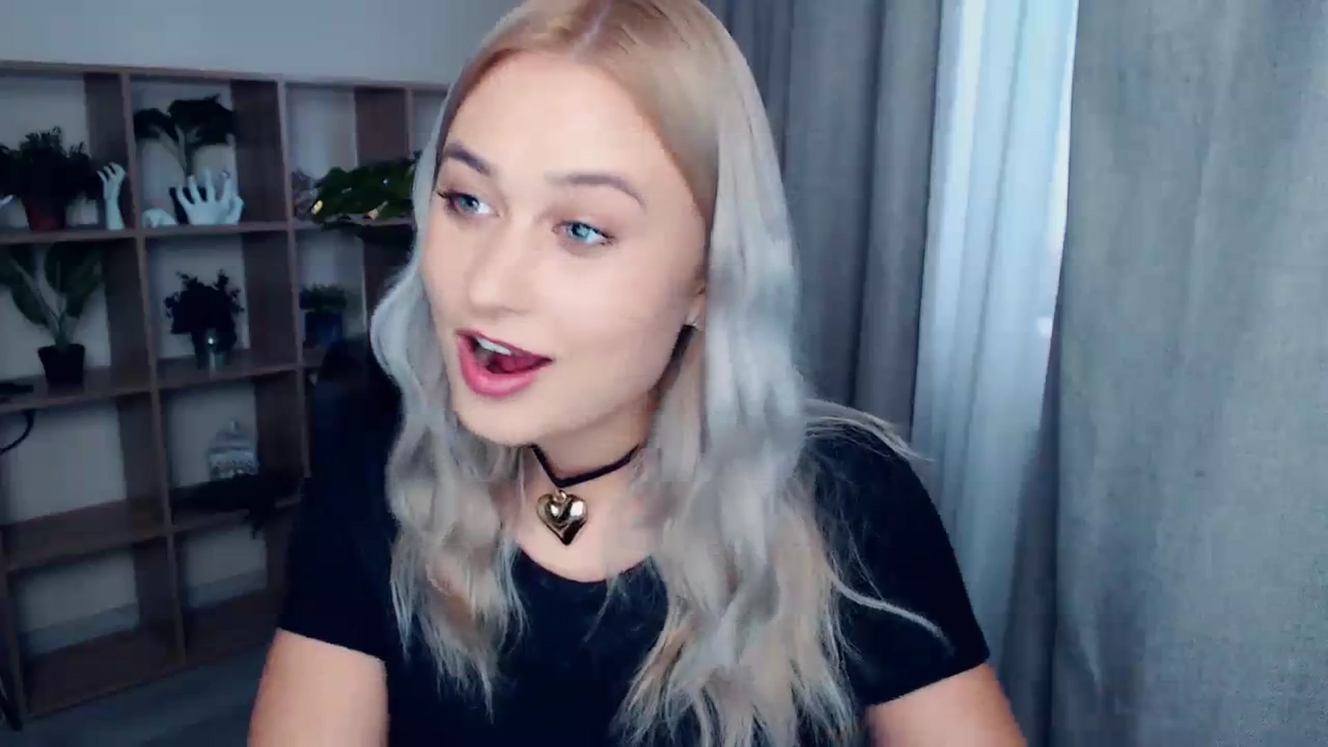 Gallery image thumbnail from Kukla_kolduna's myfreecams stream on, 10/15/2023, 14:31 image 6 of 20
