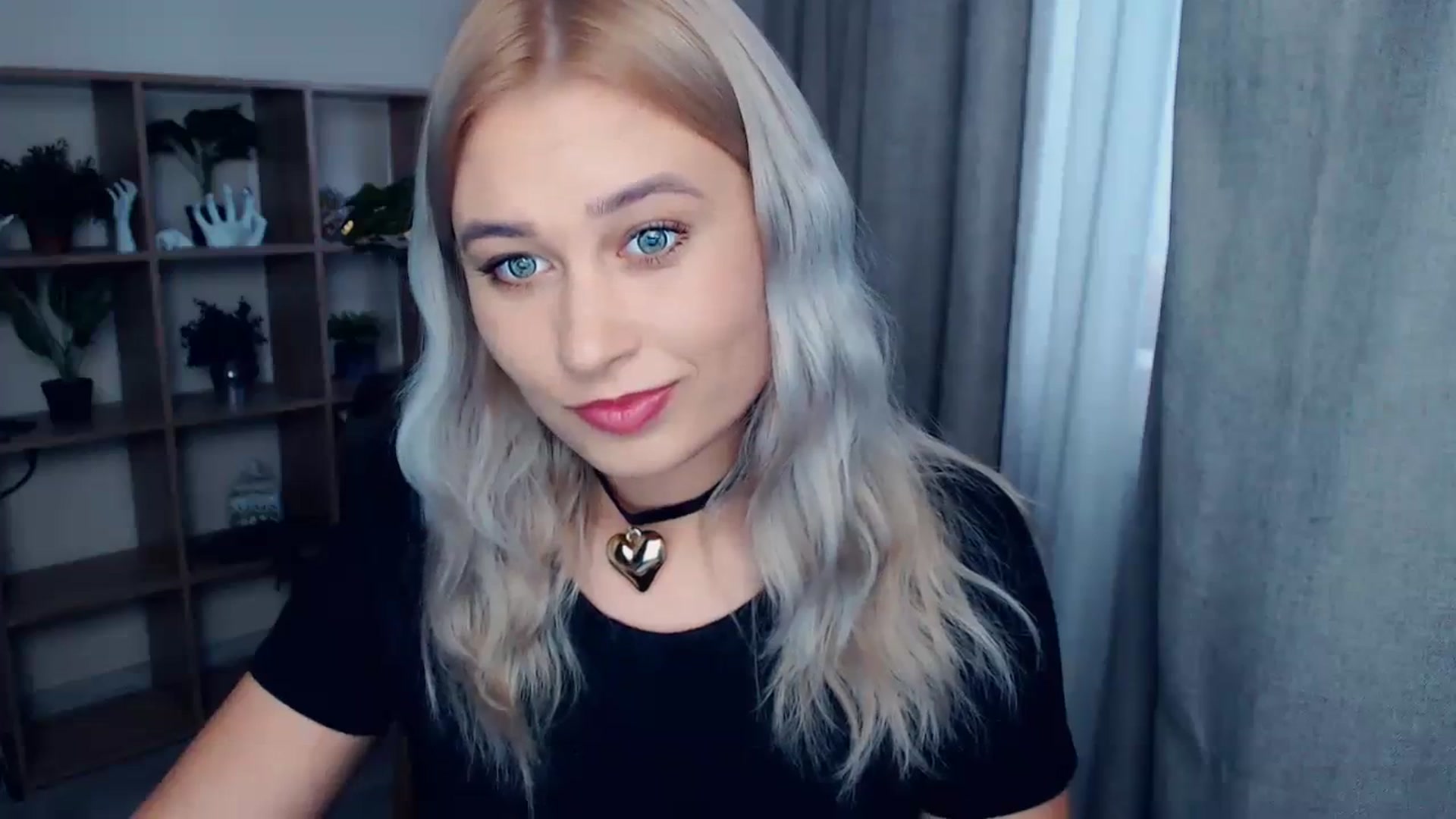 Gallery image thumbnail from Kukla_kolduna's myfreecams stream on, 10/15/2023, 14:31 image 5 of 20
