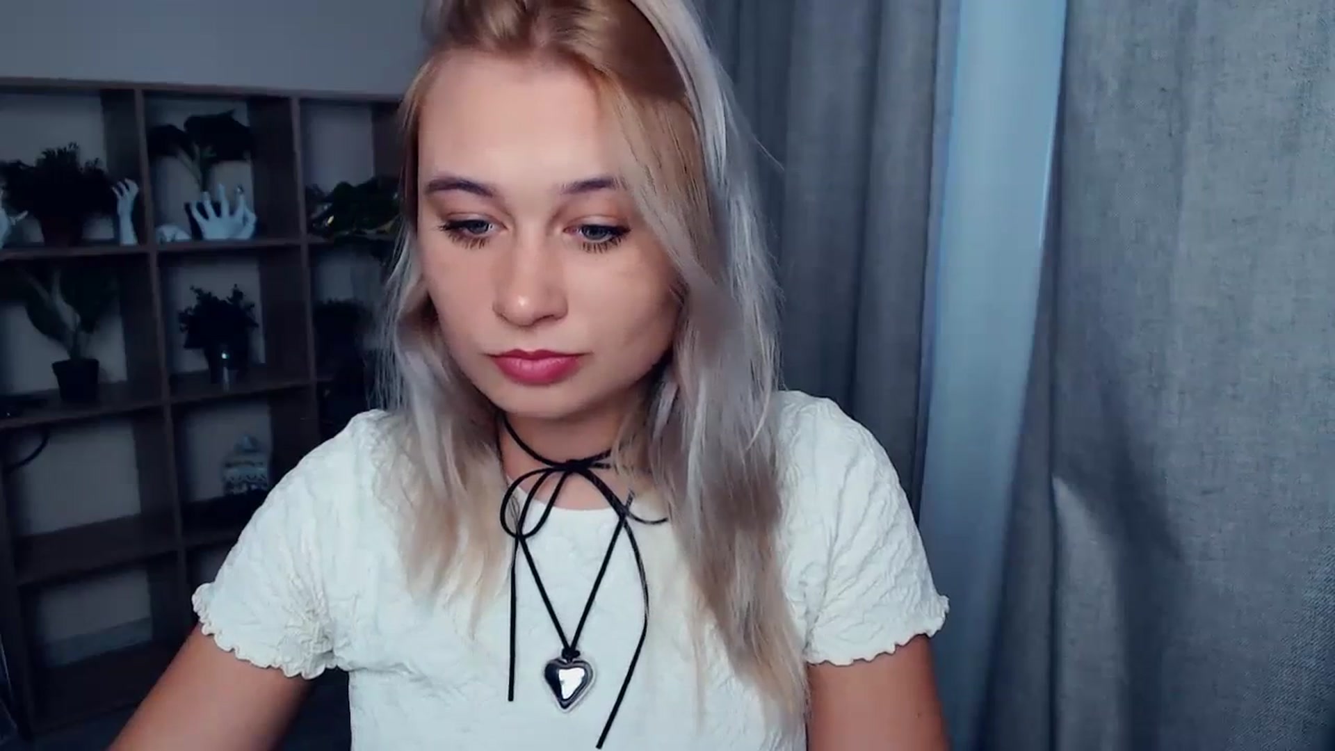 Gallery image thumbnail from Kukla_kolduna's myfreecams stream on, 10/16/2023, 14:53 image 7 of 20