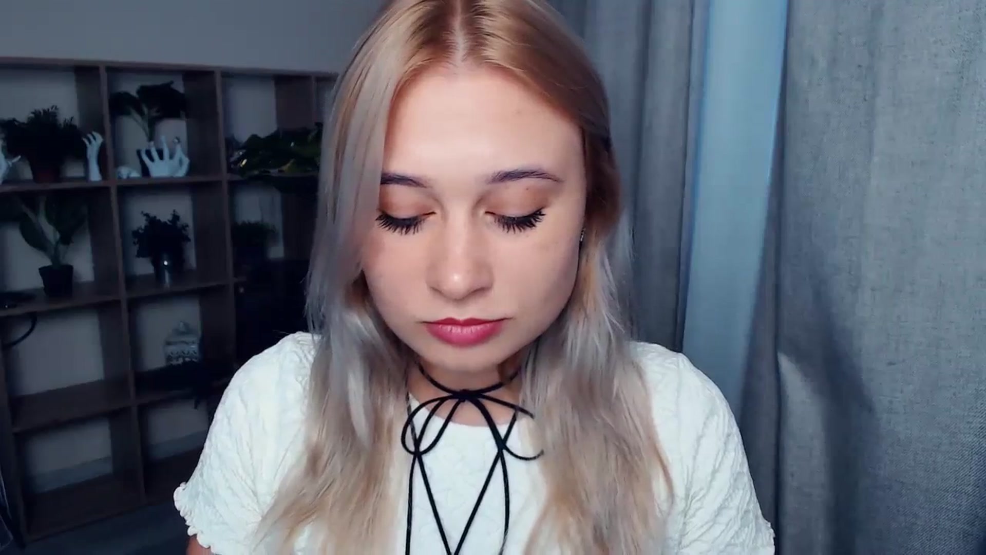 Gallery image thumbnail from Kukla_kolduna's myfreecams stream on, 10/16/2023, 14:53 image 13 of 20