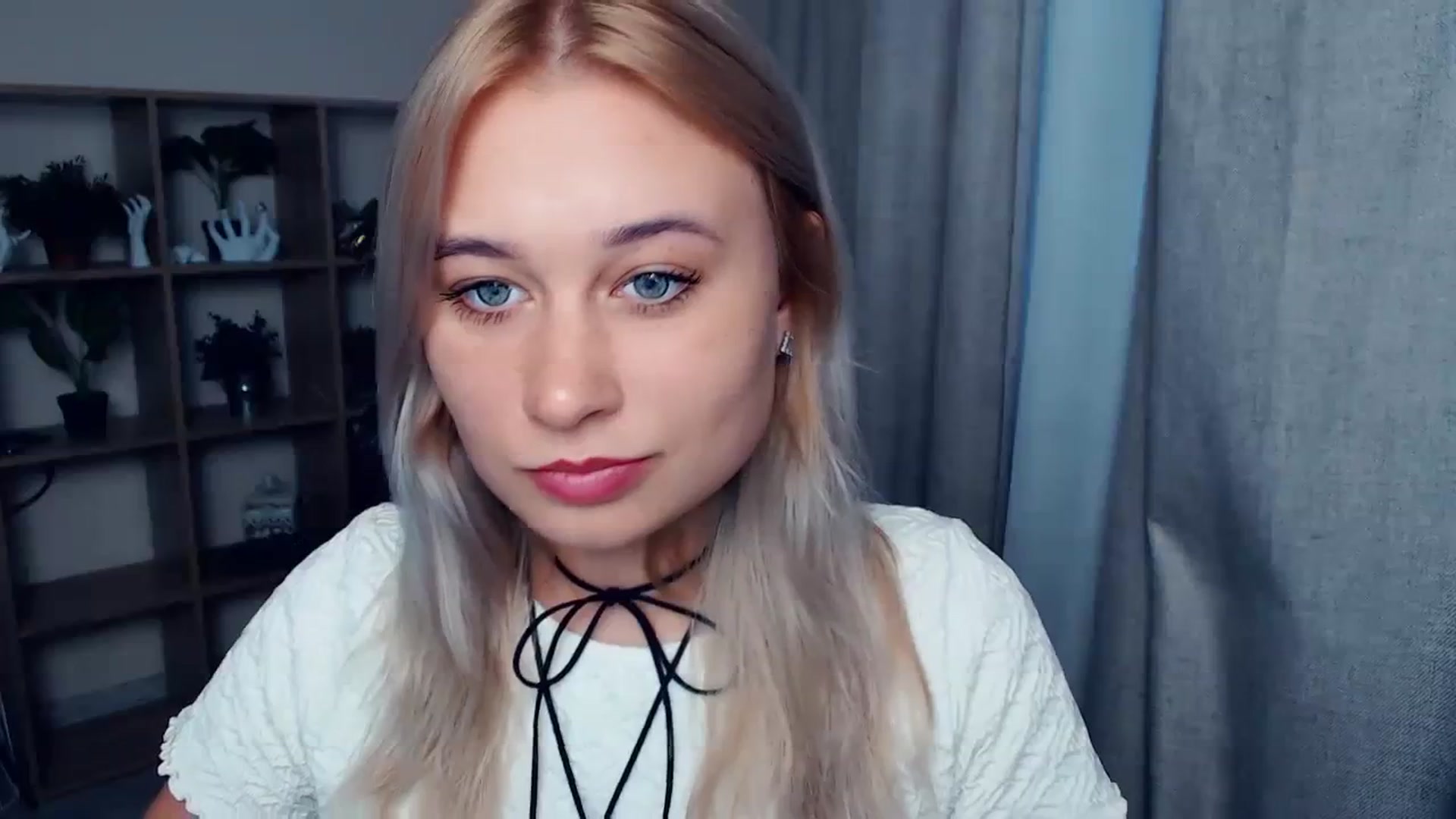 Gallery image thumbnail from Kukla_kolduna's myfreecams stream on, 10/16/2023, 14:53 image 15 of 20