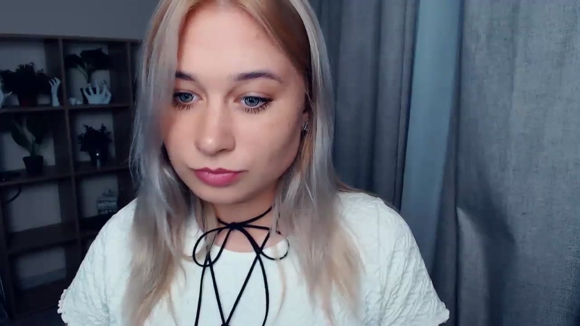Gallery image thumbnail from Kukla_kolduna's myfreecams stream on, 10/16/2023, 15:39 image 3 of 20