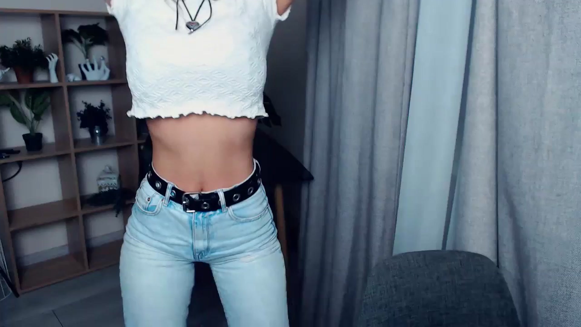 Gallery image thumbnail from Kukla_kolduna's myfreecams stream on, 10/16/2023, 15:39 image 17 of 20