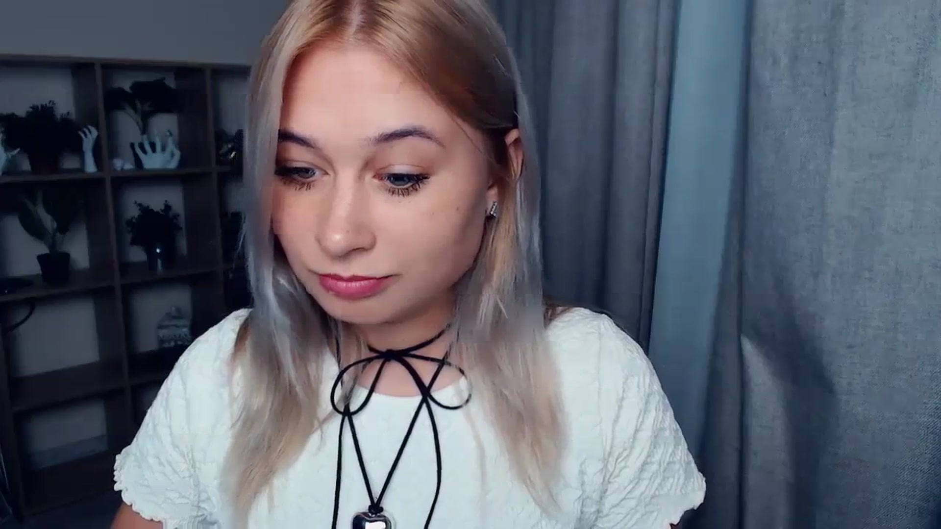 Gallery image thumbnail from Kukla_kolduna's myfreecams stream on, 10/16/2023, 15:39 image 5 of 20
