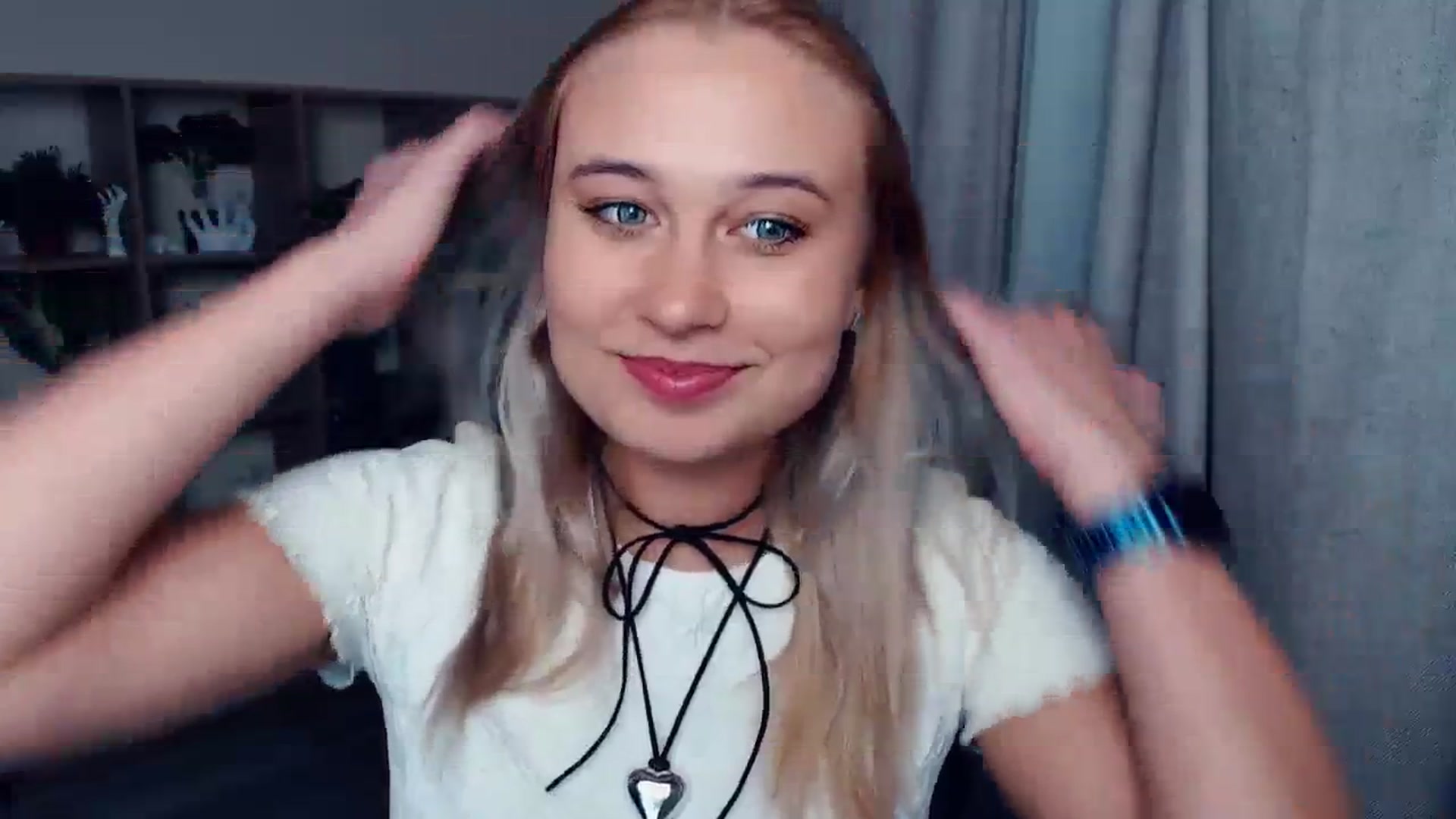 Gallery image thumbnail from Kukla_kolduna's myfreecams stream on, 10/16/2023, 17:11 image 12 of 20