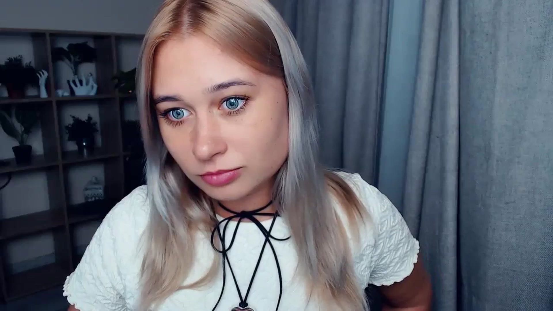 Gallery image thumbnail from Kukla_kolduna's myfreecams stream on, 10/16/2023, 17:11 image 4 of 20
