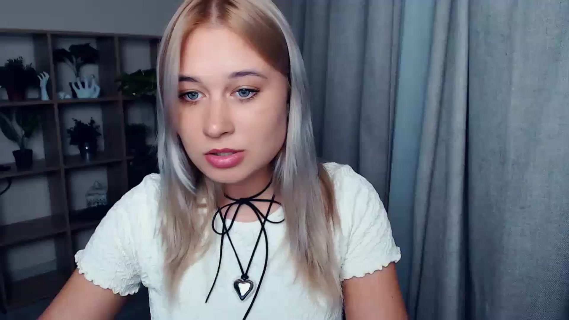 Gallery image thumbnail from Kukla_kolduna's myfreecams stream on, 10/16/2023, 17:11 image 1 of 20