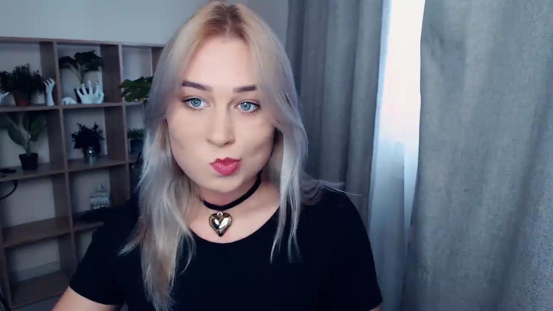 Gallery image thumbnail from Kukla_kolduna's myfreecams stream on, 10/20/2023, 13:14 image 10 of 20