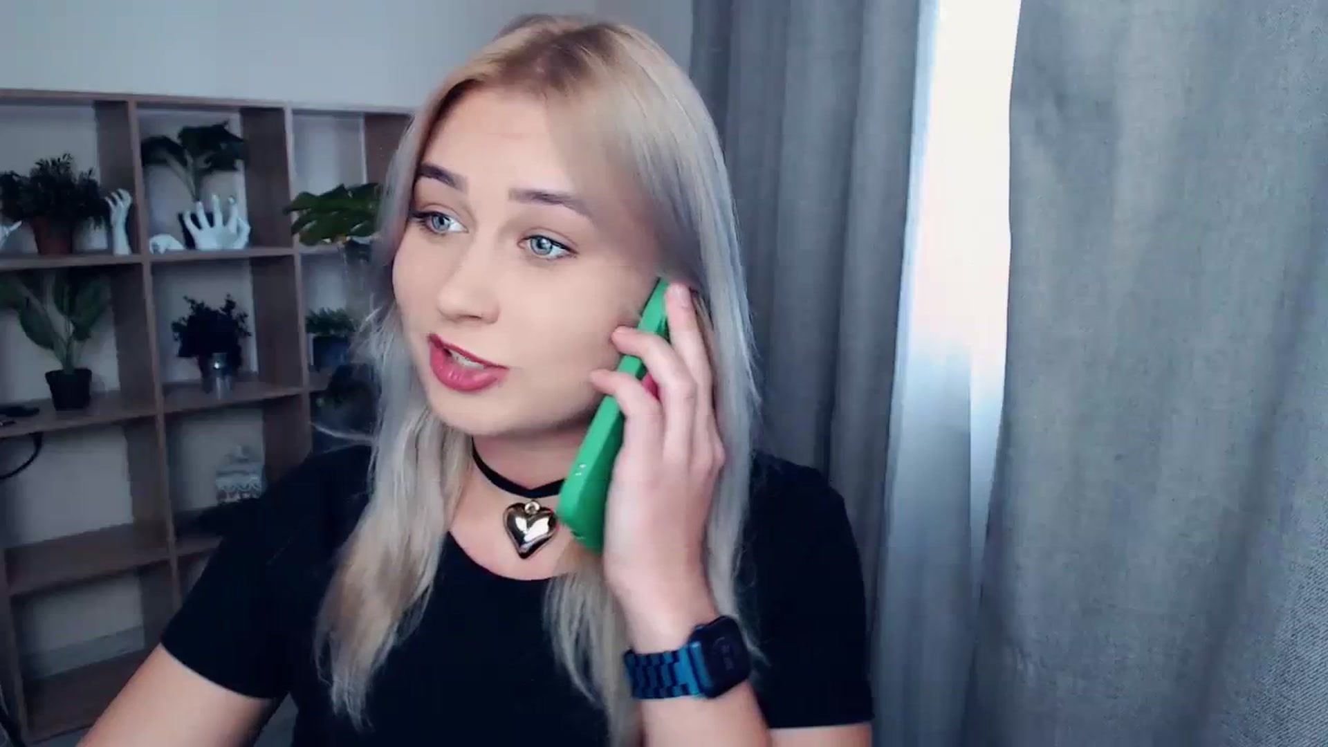 Gallery image thumbnail from Kukla_kolduna's myfreecams stream on, 10/20/2023, 13:14 image 4 of 20