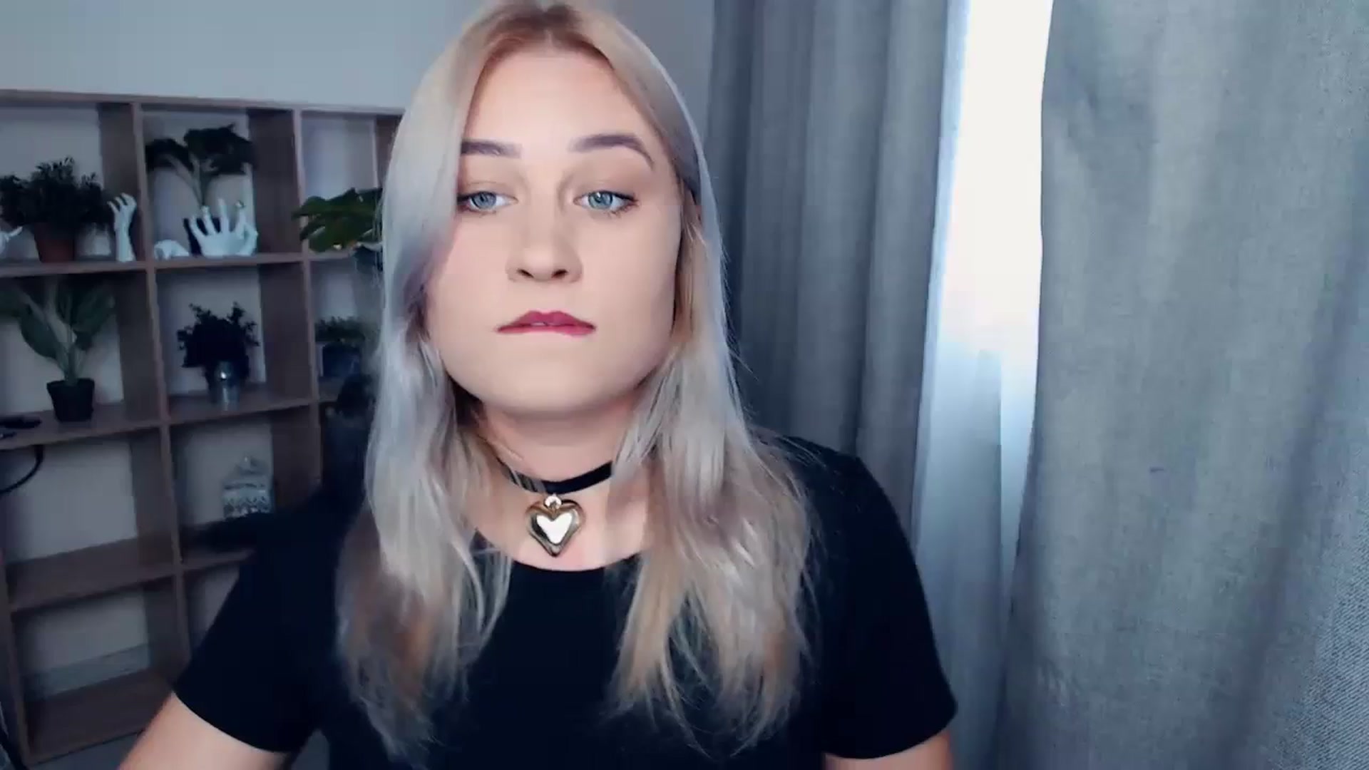 Gallery image thumbnail from Kukla_kolduna's myfreecams stream on, 10/20/2023, 13:14 image 19 of 20