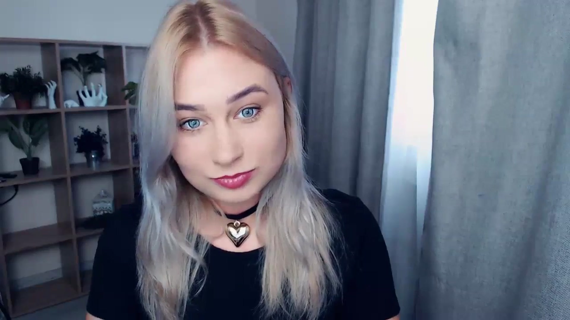 Gallery image thumbnail from Kukla_kolduna's myfreecams stream on, 10/20/2023, 13:14 image 17 of 20