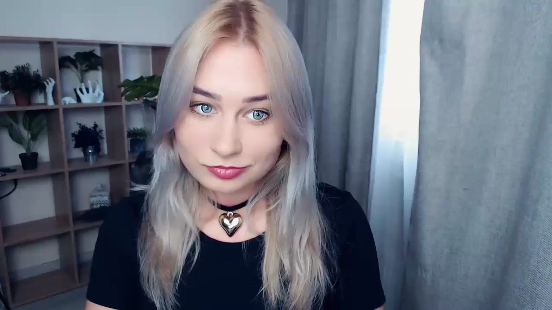 Gallery image thumbnail from Kukla_kolduna's myfreecams stream on, 10/20/2023, 13:14 image 14 of 20