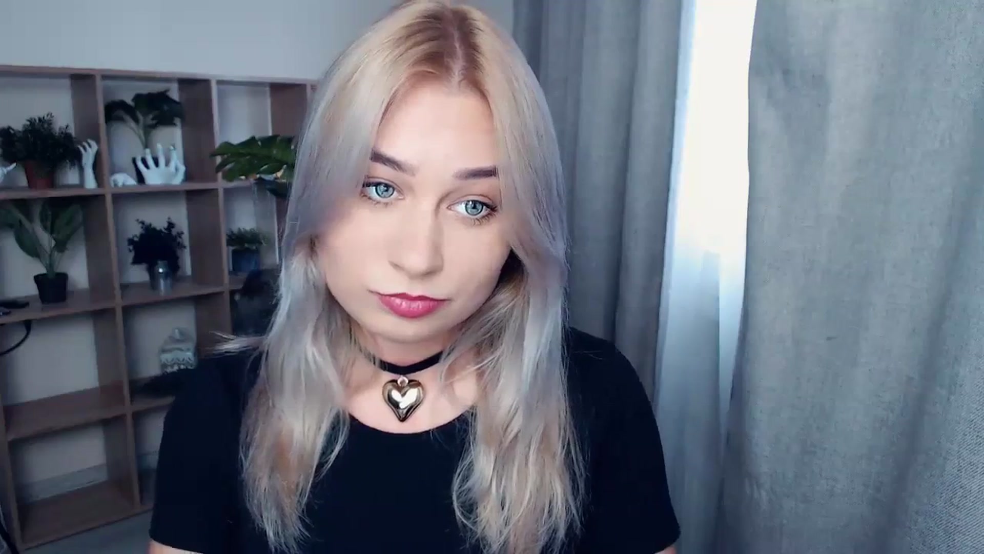 Gallery image thumbnail from Kukla_kolduna's myfreecams stream on, 10/20/2023, 13:14 image 13 of 20