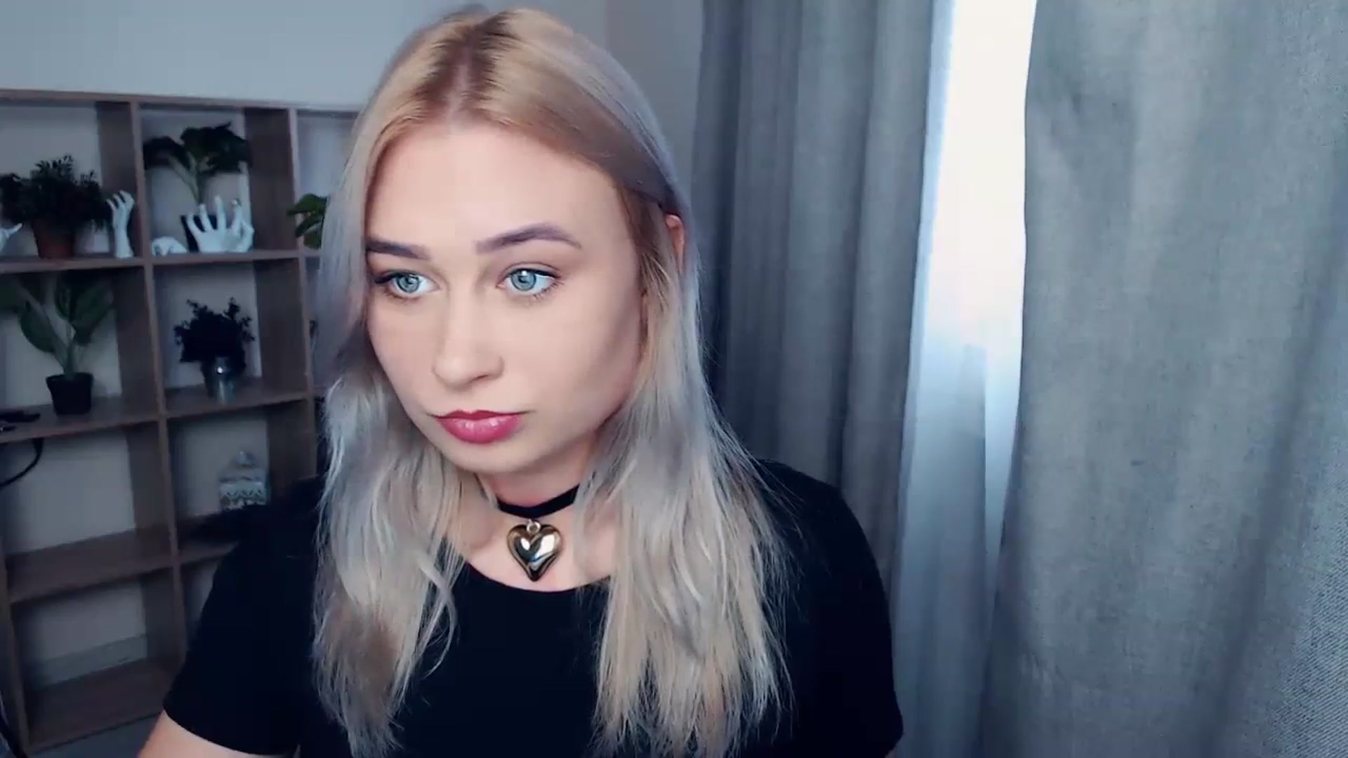 Gallery image thumbnail from Kukla_kolduna's myfreecams stream on, 10/20/2023, 13:14 image 15 of 20