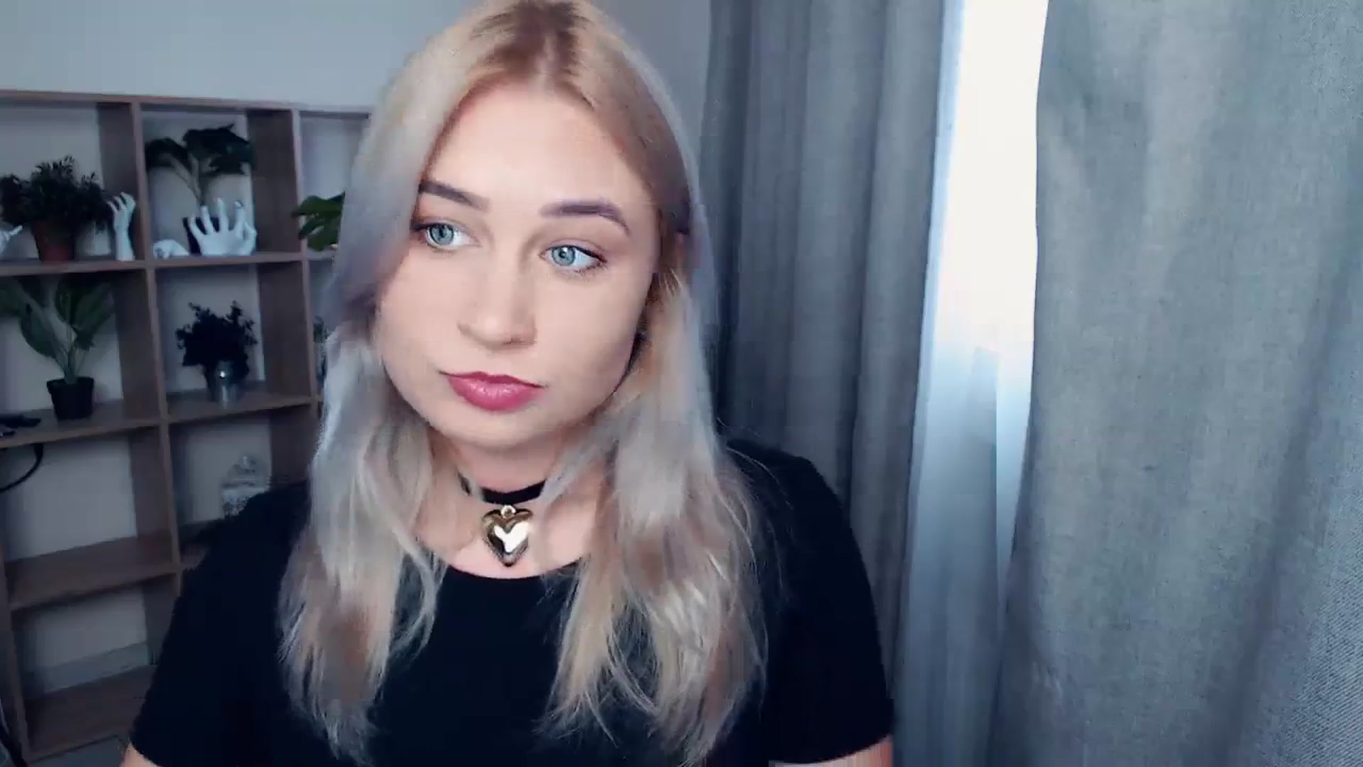 Gallery image thumbnail from Kukla_kolduna's myfreecams stream on, 10/20/2023, 13:14 image 18 of 20