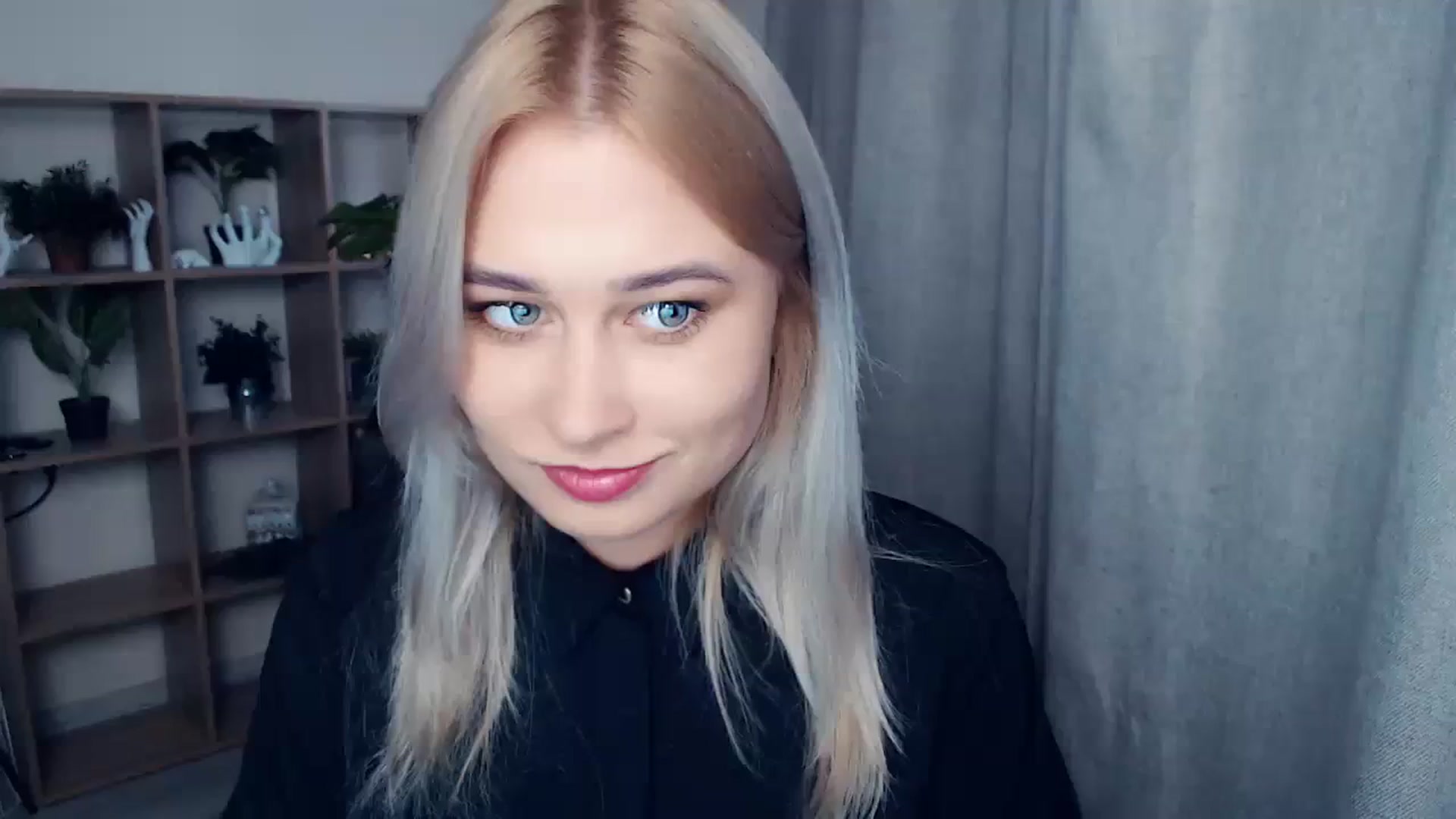 Gallery image thumbnail from Kukla_kolduna's myfreecams stream on, 10/21/2023, 14:08 image 1 of 20