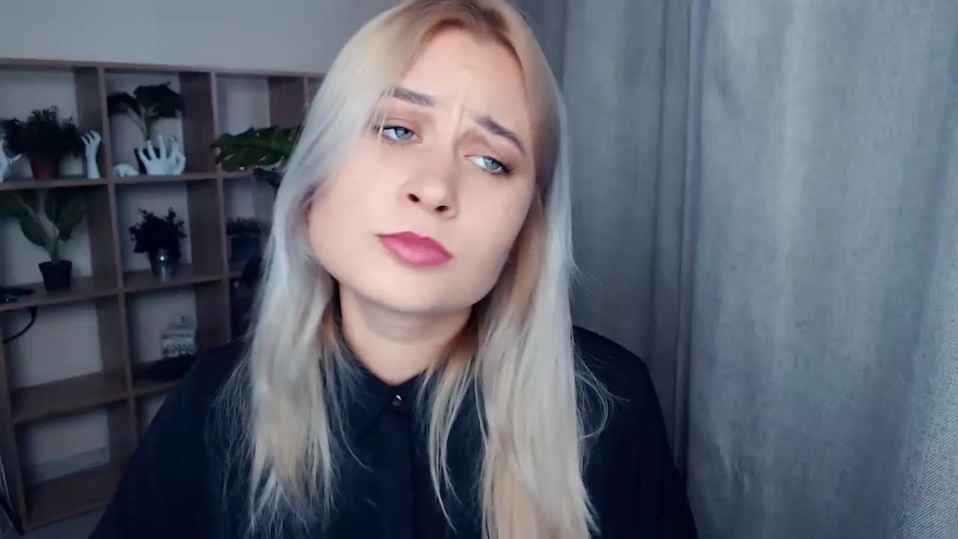 Gallery image thumbnail from Kukla_kolduna's myfreecams stream on, 10/21/2023, 14:08 image 11 of 20