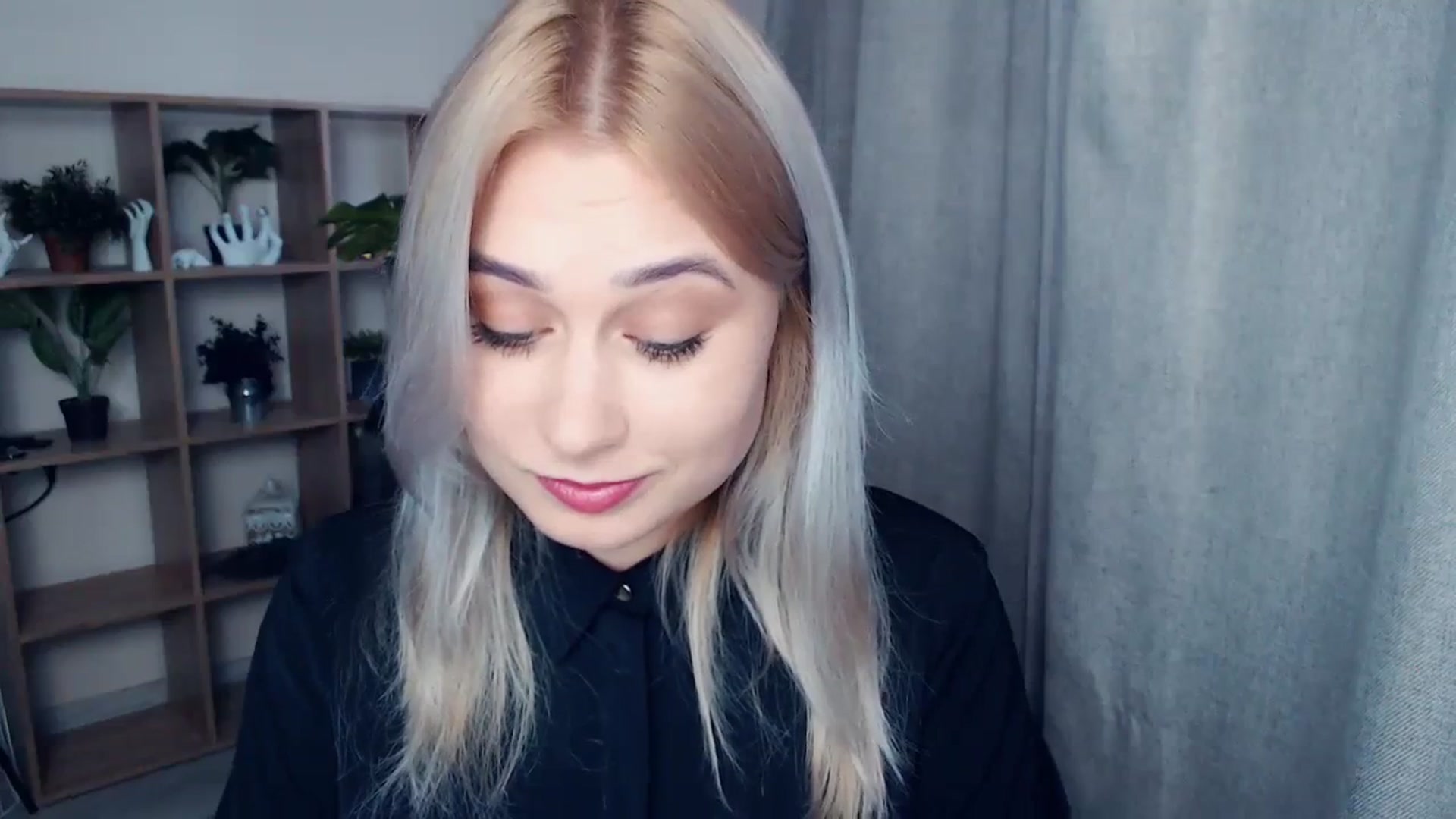 Gallery image thumbnail from Kukla_kolduna's myfreecams stream on, 10/21/2023, 14:08 image 4 of 20