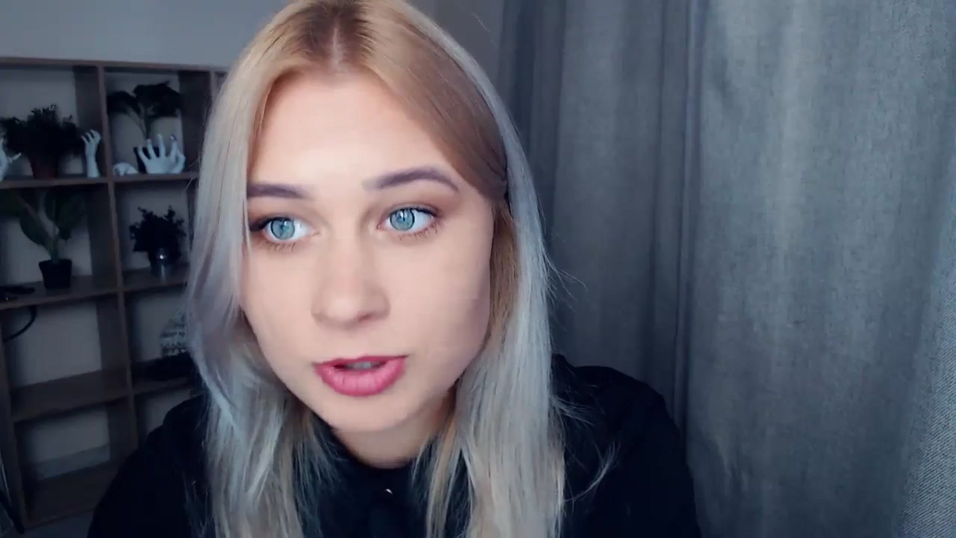 Gallery image thumbnail from Kukla_kolduna's myfreecams stream on, 10/21/2023, 14:08 image 12 of 20
