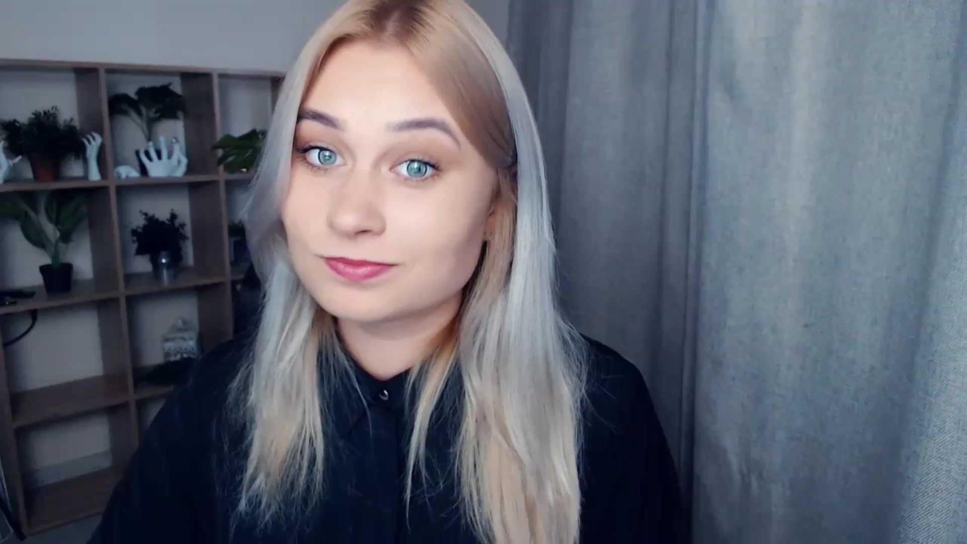 Gallery image thumbnail from Kukla_kolduna's myfreecams stream on, 10/21/2023, 14:08 image 9 of 20