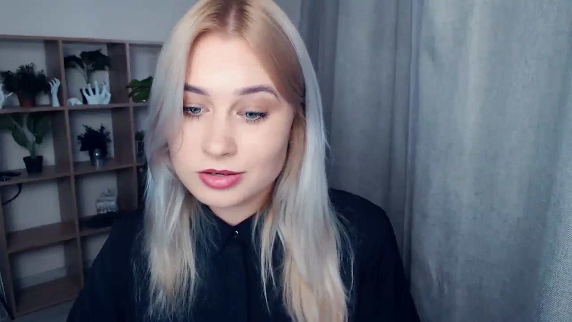 Gallery image thumbnail from Kukla_kolduna's myfreecams stream on, 10/21/2023, 14:08 image 15 of 20