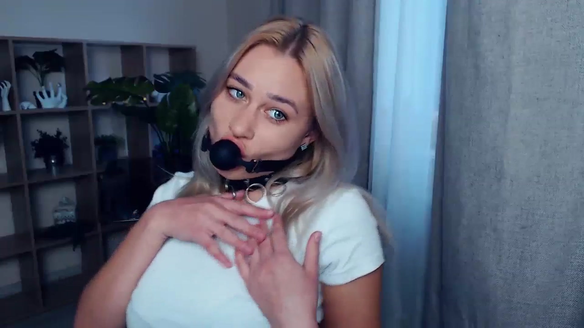 Gallery image thumbnail from Kukla_kolduna's myfreecams stream on, 10/26/2023, 13:36 image 11 of 20