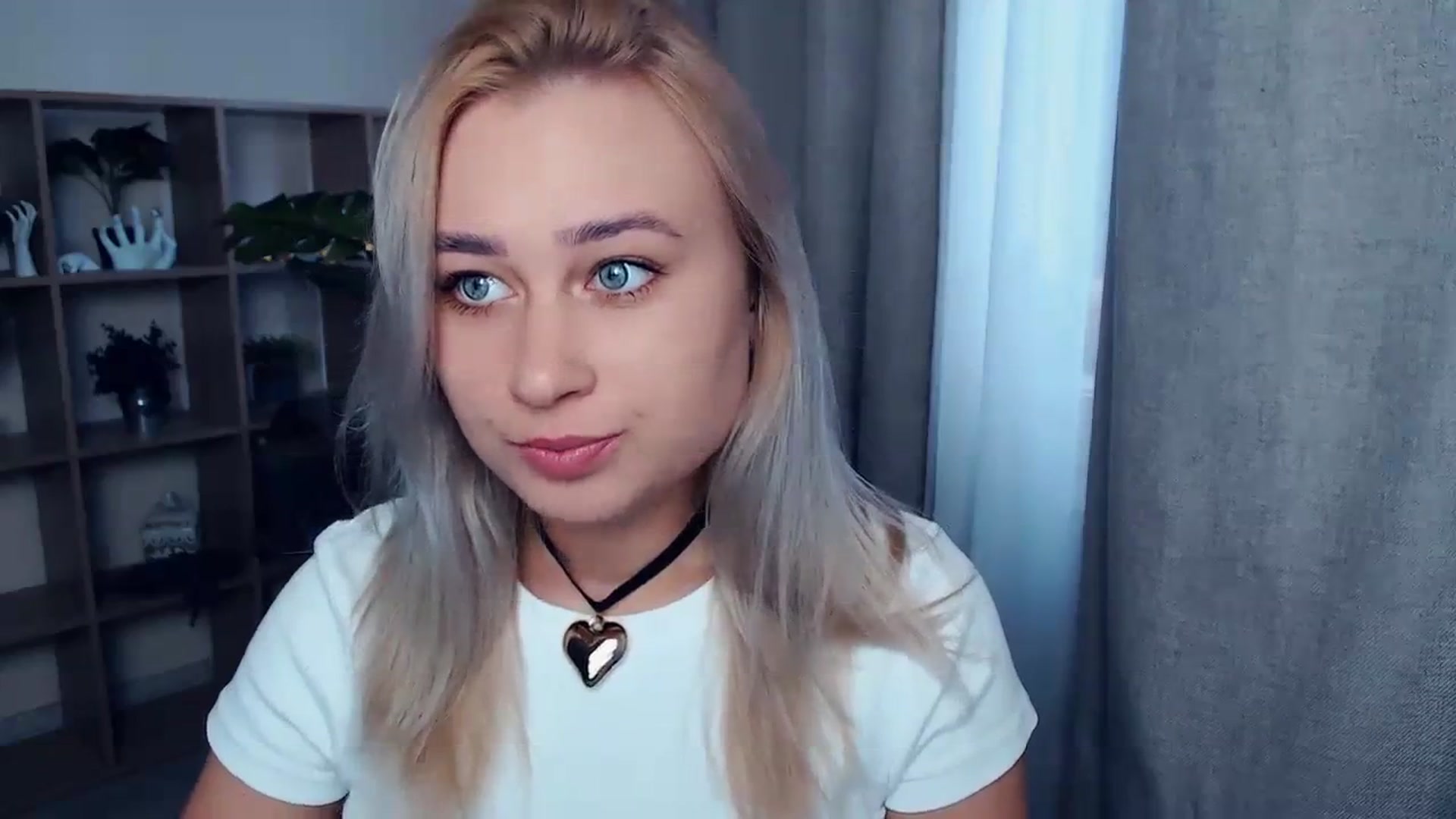 Gallery image thumbnail from Kukla_kolduna's myfreecams stream on, 10/26/2023, 13:36 image 4 of 20