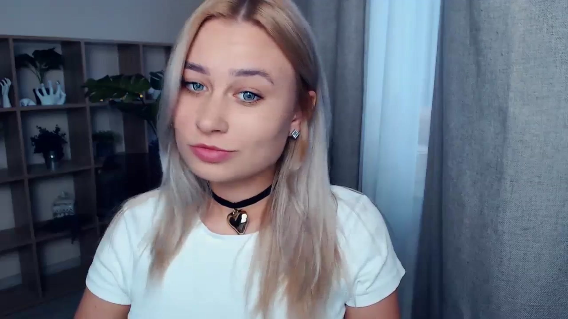 Gallery image thumbnail from Kukla_kolduna's myfreecams stream on, 10/26/2023, 13:36 image 17 of 20