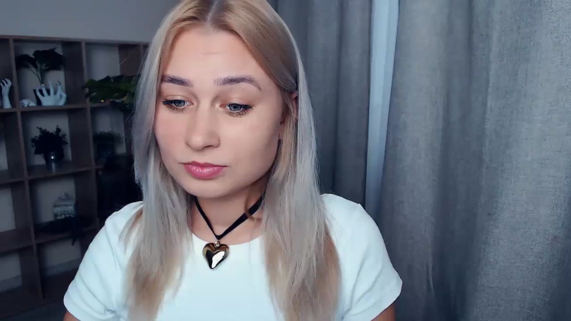 Gallery image thumbnail from Kukla_kolduna's myfreecams stream on, 10/26/2023, 14:15 image 11 of 20