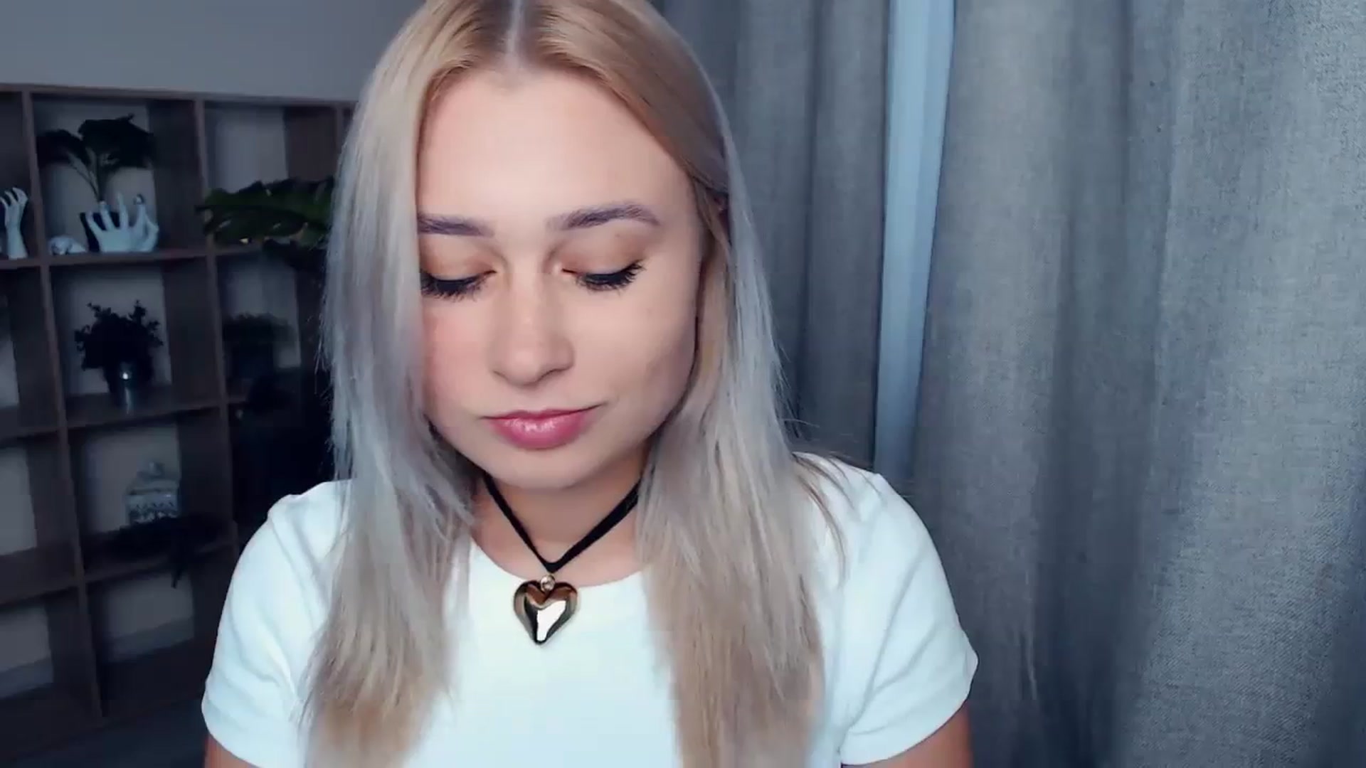 Gallery image thumbnail from Kukla_kolduna's myfreecams stream on, 10/26/2023, 14:15 image 8 of 20
