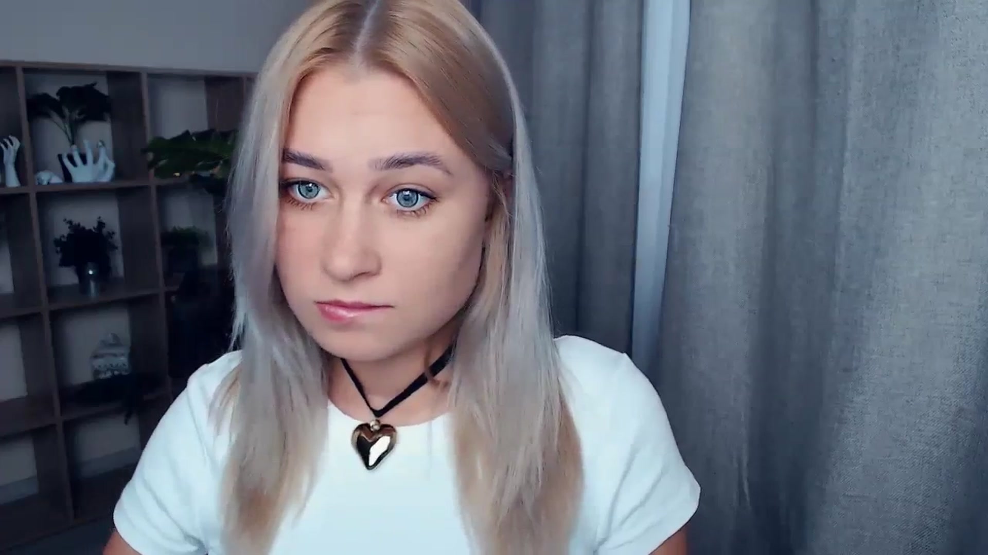 Gallery image thumbnail from Kukla_kolduna's myfreecams stream on, 10/26/2023, 14:15 image 12 of 20