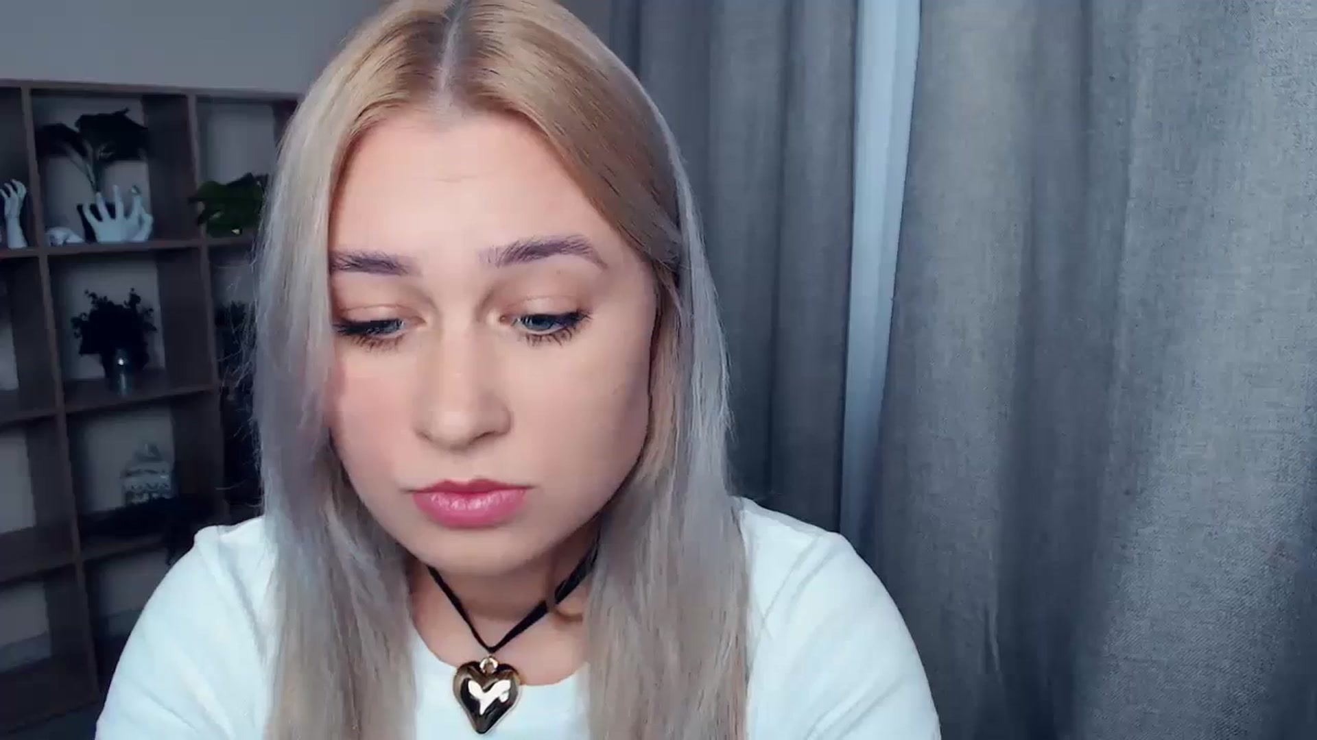 Gallery image thumbnail from Kukla_kolduna's myfreecams stream on, 10/26/2023, 14:15 image 15 of 20