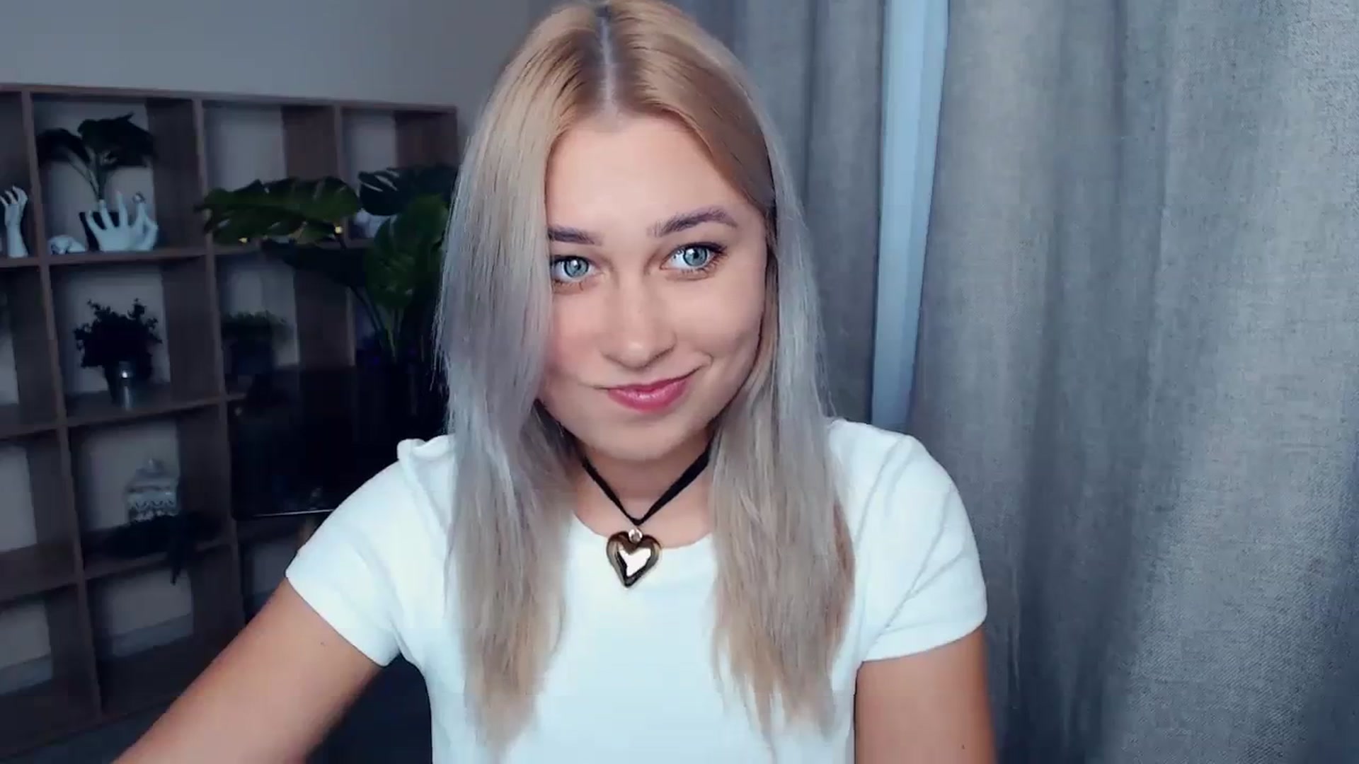 Gallery image thumbnail from Kukla_kolduna's myfreecams stream on, 10/26/2023, 14:15 image 6 of 20
