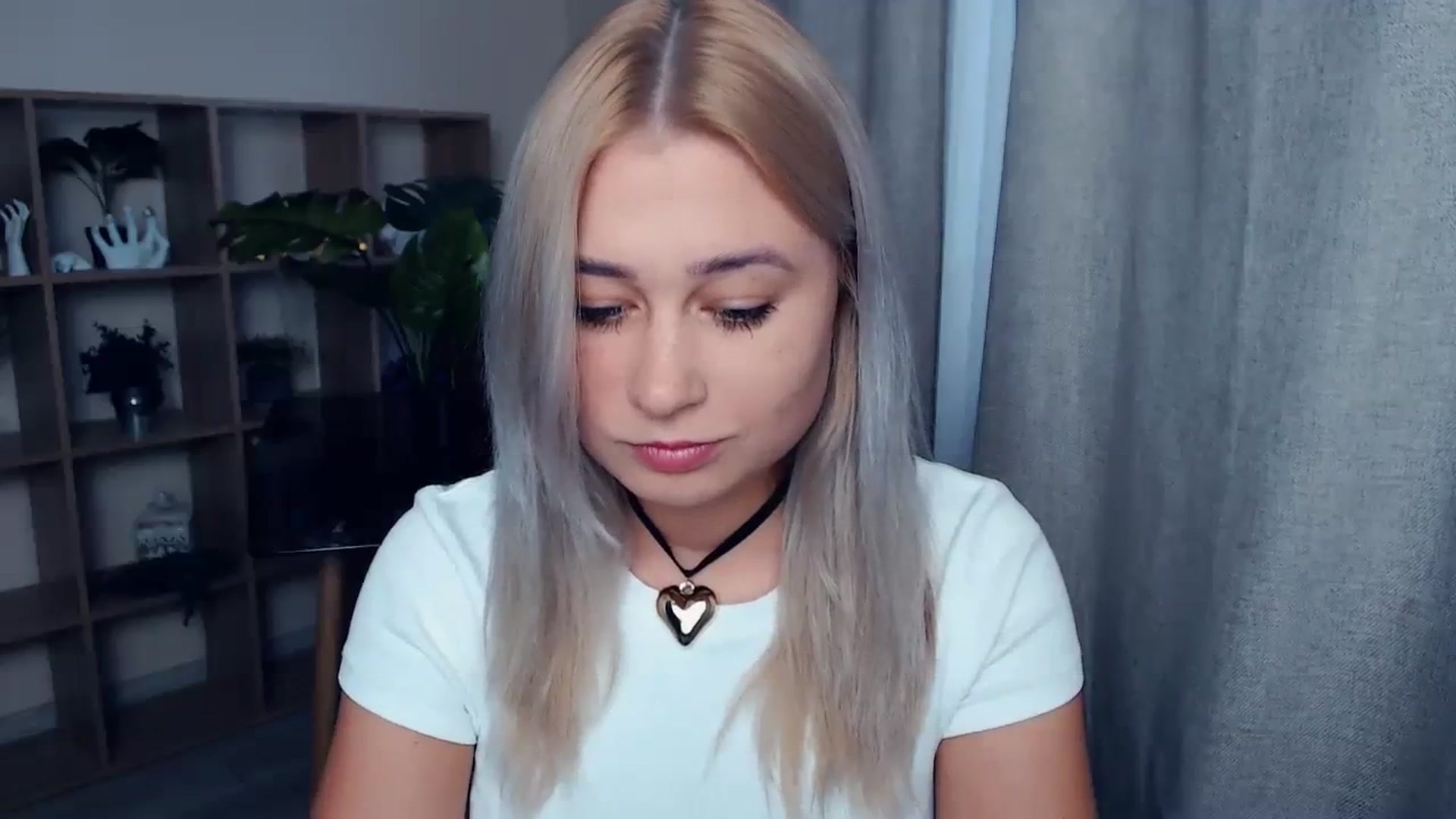 Gallery image thumbnail from Kukla_kolduna's myfreecams stream on, 10/26/2023, 14:15 image 3 of 20