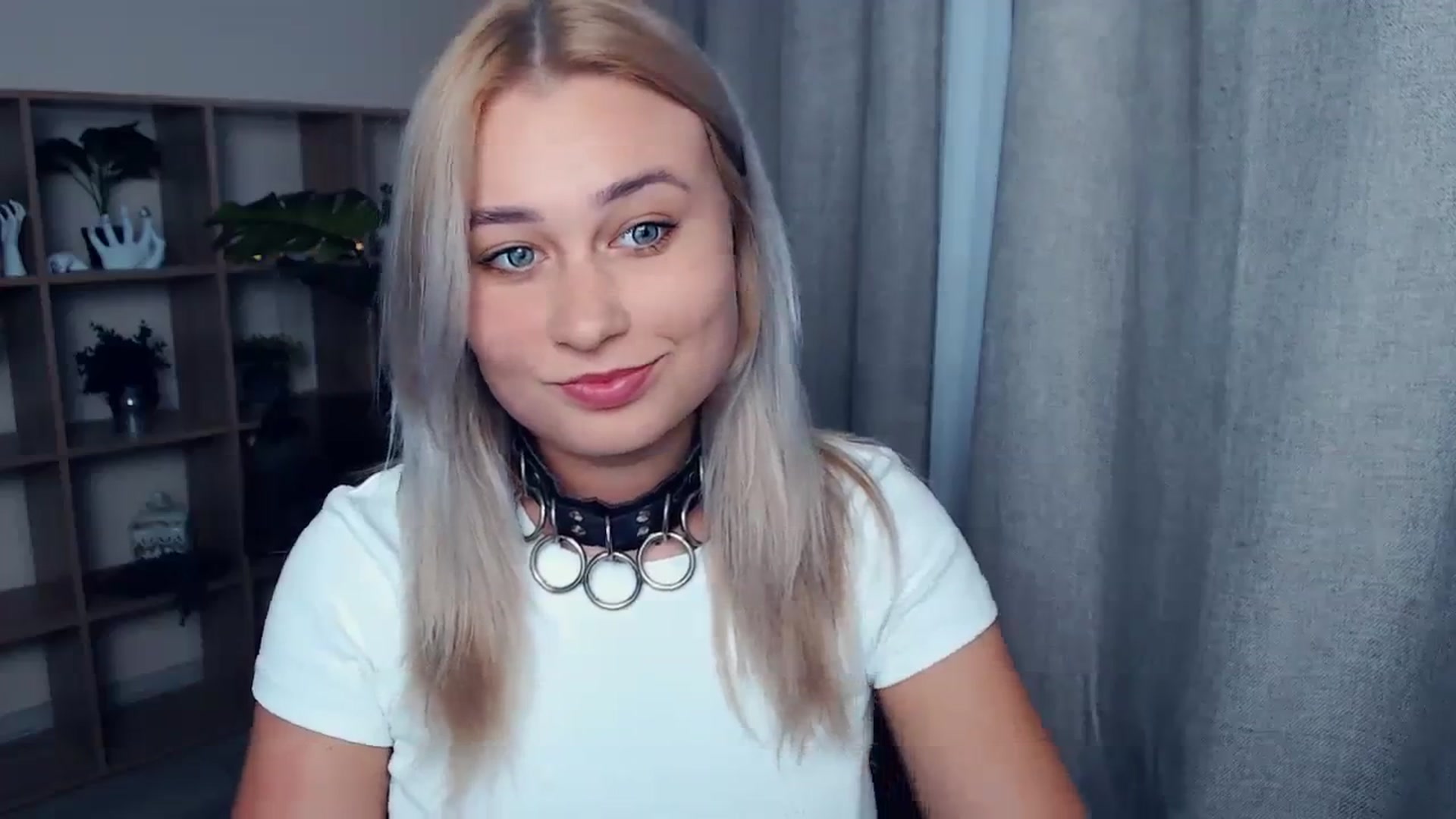 Gallery image thumbnail from Kukla_kolduna's myfreecams stream on, 10/26/2023, 14:15 image 19 of 20