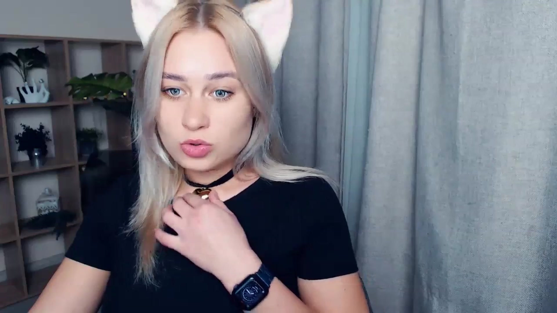 Gallery image thumbnail from Kukla_kolduna's myfreecams stream on, 10/26/2023, 16:35 image 8 of 20