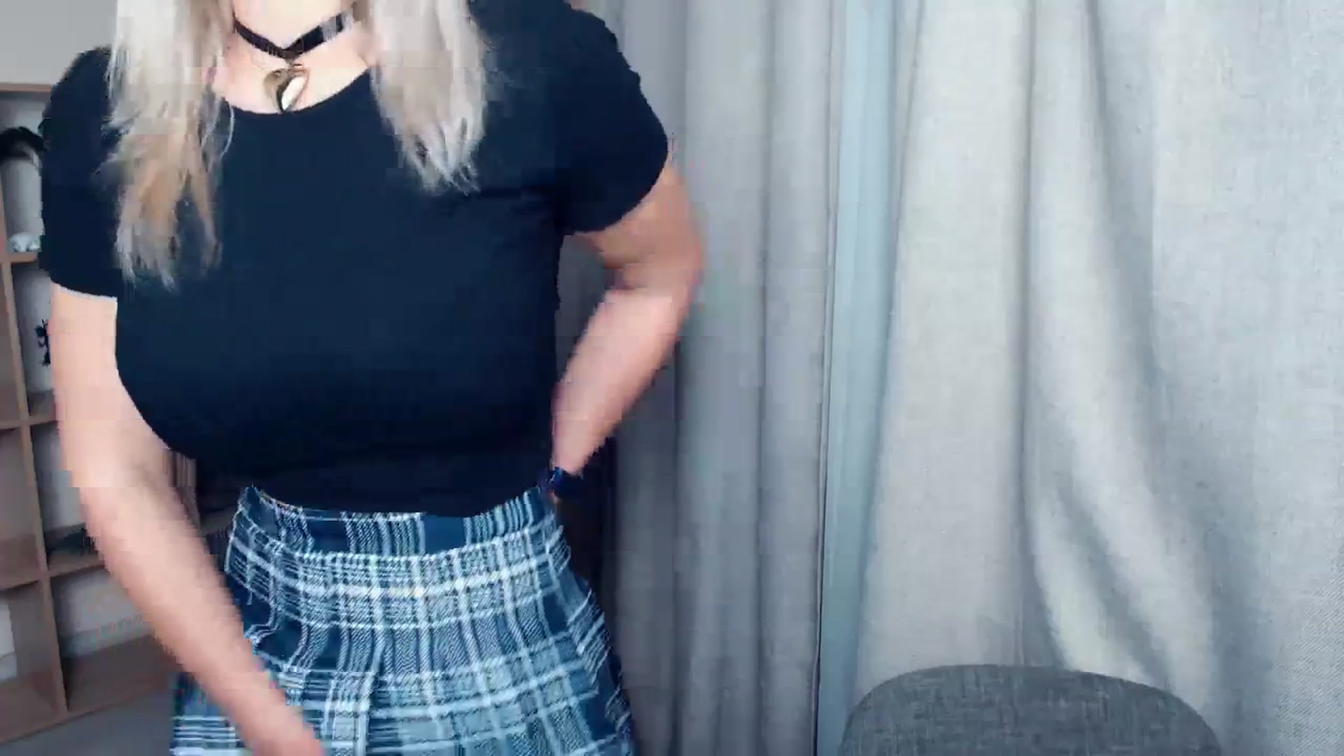 Gallery image thumbnail from Kukla_kolduna's myfreecams stream on, 10/26/2023, 16:35 image 7 of 20