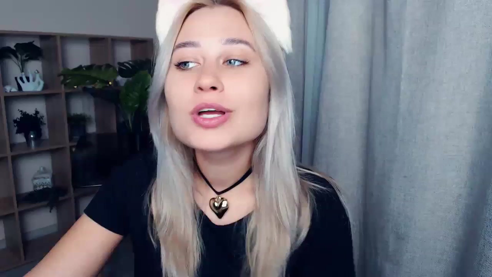 Gallery image thumbnail from Kukla_kolduna's myfreecams stream on, 10/26/2023, 16:35 image 1 of 20