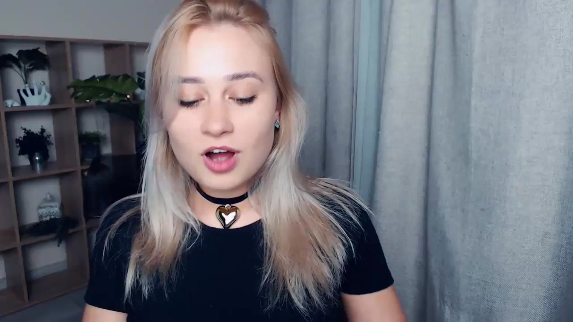 Gallery image thumbnail from Kukla_kolduna's myfreecams stream on, 10/26/2023, 16:35 image 16 of 20