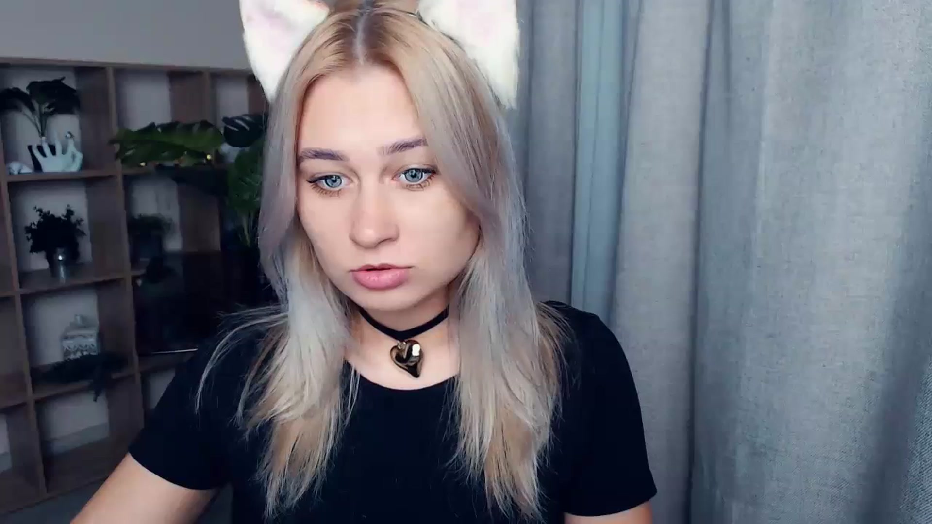 Gallery image thumbnail from Kukla_kolduna's myfreecams stream on, 10/26/2023, 16:35 image 4 of 20