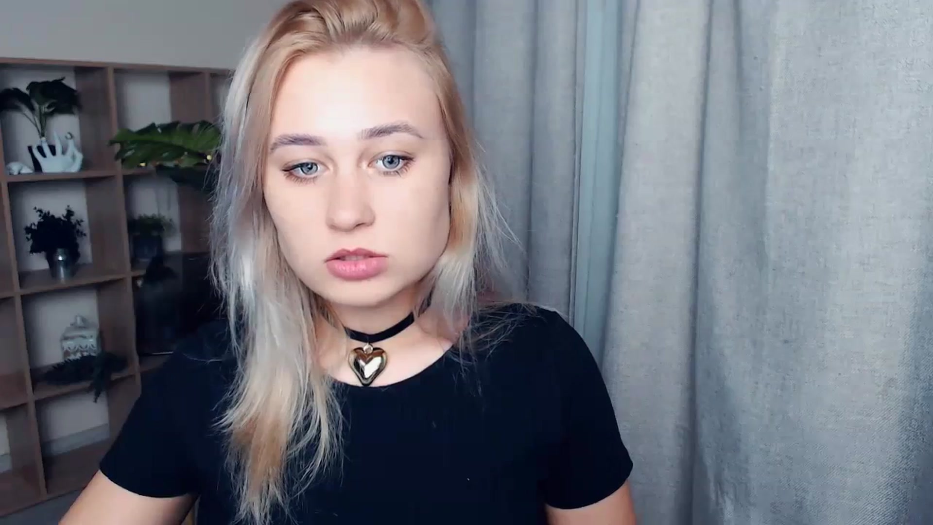 Gallery image thumbnail from Kukla_kolduna's myfreecams stream on, 10/26/2023, 16:35 image 11 of 20