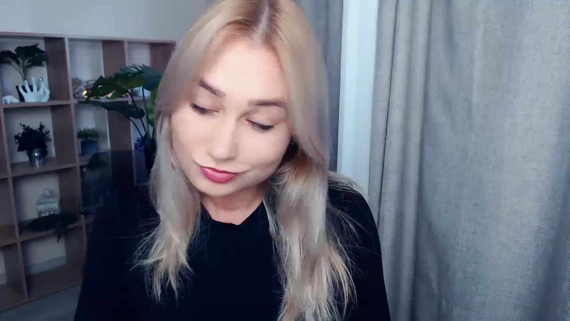 Gallery image thumbnail from Kukla_kolduna's myfreecams stream on, 10/28/2023, 13:19 image 14 of 20