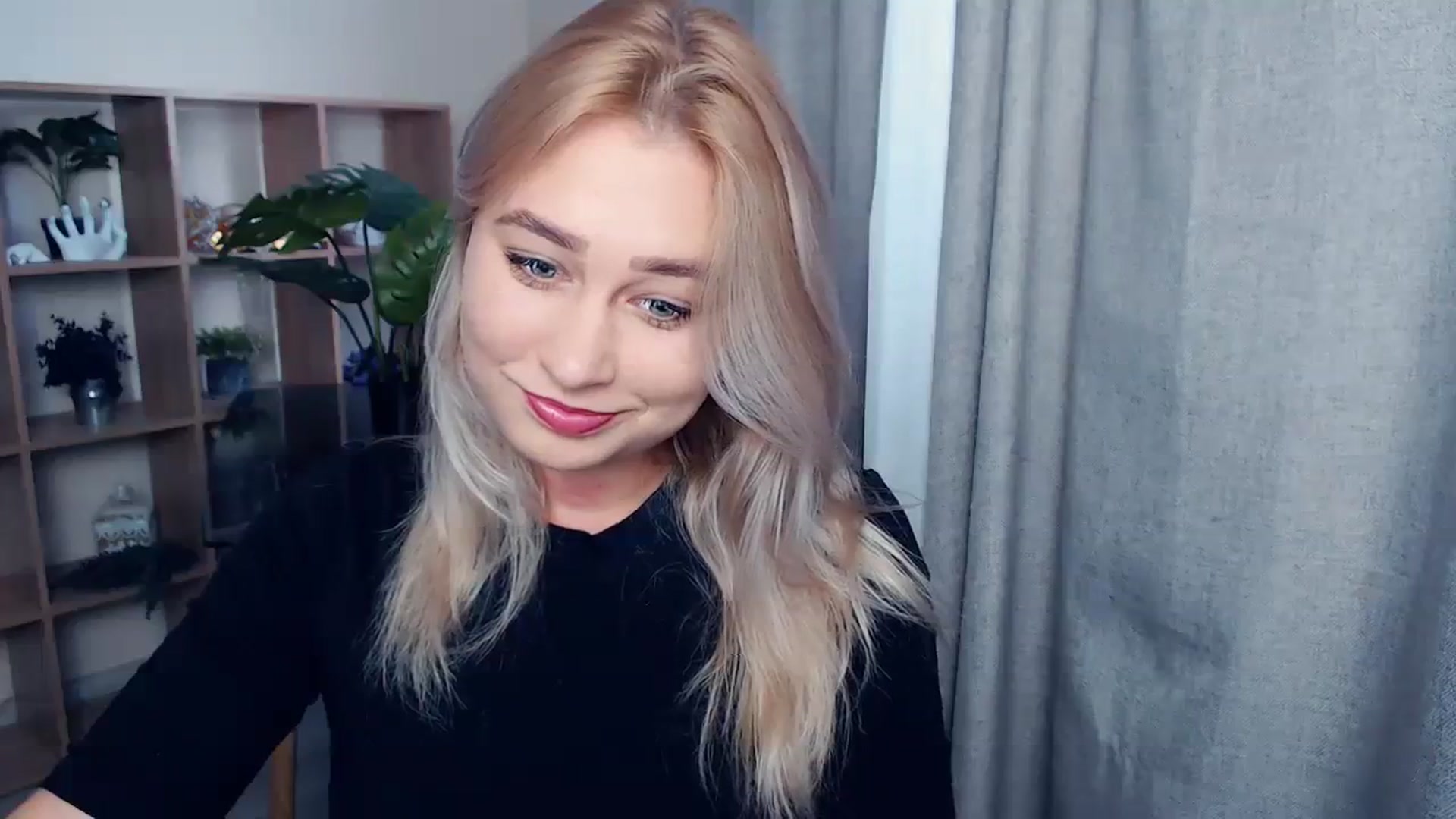 Gallery image thumbnail from Kukla_kolduna's myfreecams stream on, 10/28/2023, 13:19 image 16 of 20