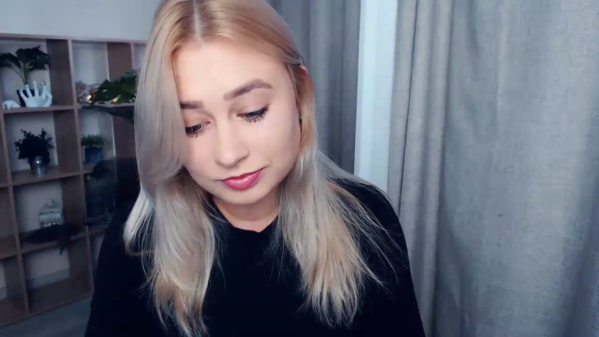 Gallery image thumbnail from Kukla_kolduna's myfreecams stream on, 10/28/2023, 13:19 image 12 of 20