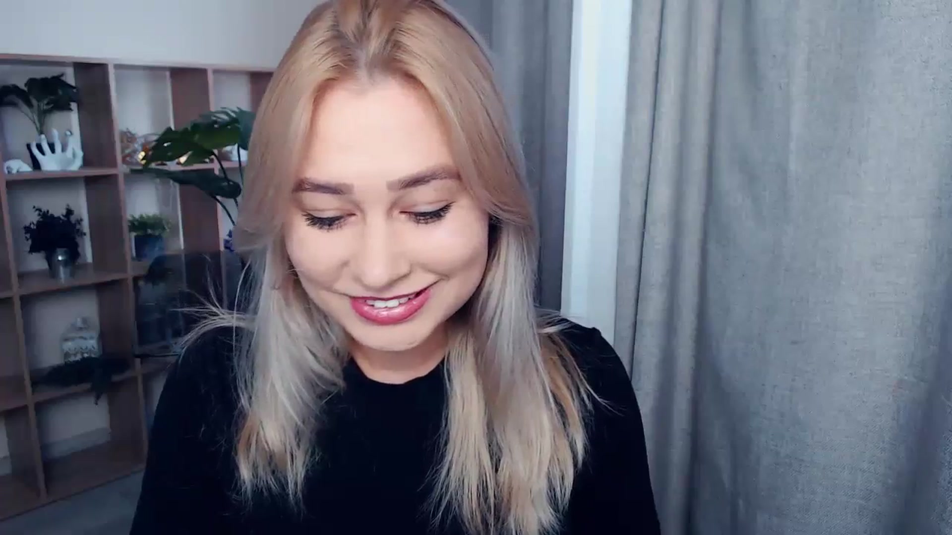 Gallery image thumbnail from Kukla_kolduna's myfreecams stream on, 10/28/2023, 13:19 image 7 of 20