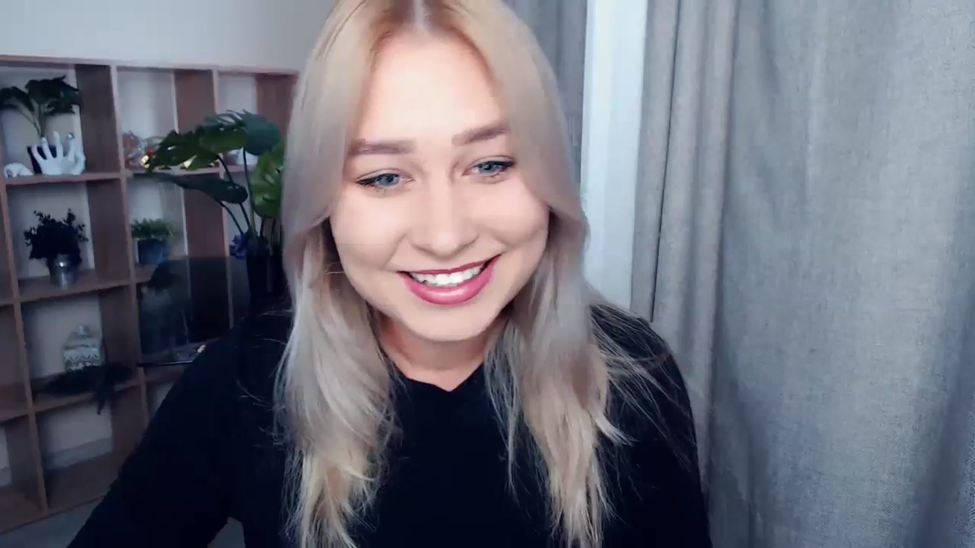 Gallery image thumbnail from Kukla_kolduna's myfreecams stream on, 10/28/2023, 13:19 image 10 of 20